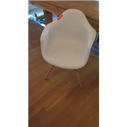 Minimalist Composite Chair w/Wooden Legs (32" back height, 16" seat height)