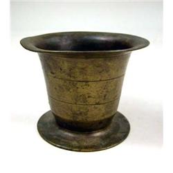 AN ANTIQUE BAROQUE BRASS MORTAR