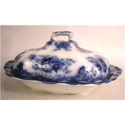 A COBALT DECORATED COVERED SERVING DISH