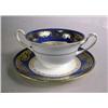 Image 1 : A SET OF EIGHT SHELLY, ENGLAND PORCELAIN BOUILLON CUPS WITH UNDERPLATES