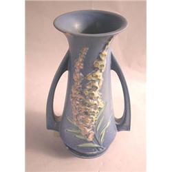 A ROSEVILLE, USA DOUBLE HANDLED VASE