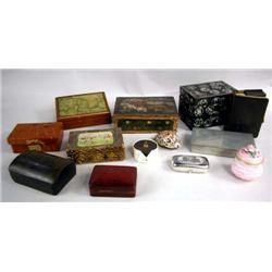 A GROUP OF THIRTEEN SMALL TABLE-TOP BOXES