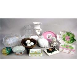 A MISCELLANEOUS GROUP OF TABLE ARTICLES