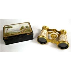 A PAIR OF VICTORIAN MOTHER-OF-PEARL OPERA GLASSES