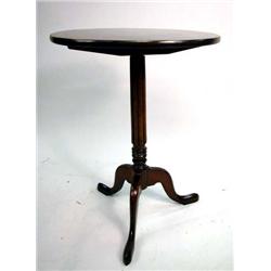 A REGENCY MAHOGANY TEA TABLE