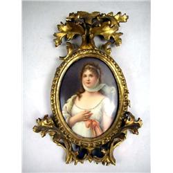 A GERMAN PORCELAIN PORTRAIT OF WOMAN