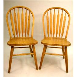 A GROUP OF EIGHT OAK WINDSOR SIDE CHAIRS