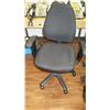 Image 3 : Qty 3 Misc Rolling Office Task Chairs - 2 w/ No Arm Rests