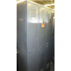 Metal Storage Standing Unit w/ 3 Individual Lockers