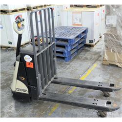 WP Crown Electric Pallet Truck 3040 Series 2400 Capacity