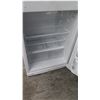Image 3 : Kenmore Full Size White Refrigerator Freezer Upright Unit Fridge