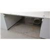 Image 3 : Large White Work Station