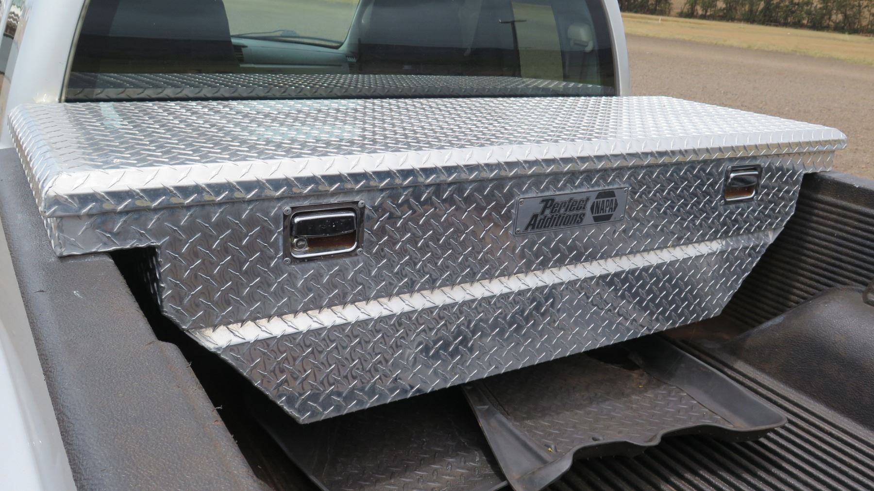 2010 Dodge Dakota ST Extended Cab Pickup Truck, 4X4, w/Toolbox, Lic