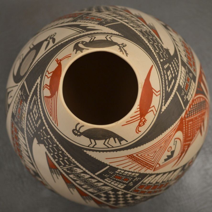 MATA ORTIZ POTTERY VASE (JUAN QUEZADA JR) R. G. Munn Auction LLC MATA ORTIZ POTTERY VASE (JUAN QUEZADA JR) R. G. Munn Auction LLC