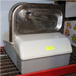 DRINKING WATER FOUNTAIN.