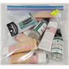 Image 1 : BAG OF CAKE HAND LOTION, WATKINS METHOL RELIEF