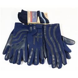 FLAT OF 3 NEW PAIRS OF GLOVES &3 NEW PAIRS OF SOCK