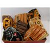 Image 1 : FLAT OF 8 BASEBALL GLOVES