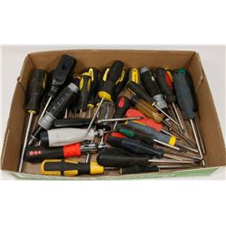 FLAT OF ASSORTED SCREWDRIVERS