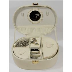 WHITE TRAVEL JEWELRY CASE
