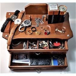 8)  WOODEN MEN'S VALET & CONTENTS