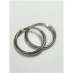 194) STERLING SILVER SMALL HOOP STYLE EARRINGS