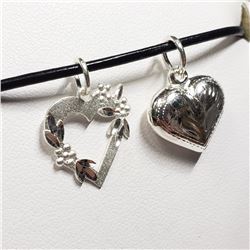 197) STERLING SILVER 2 HEART PENDANT NECKLACE