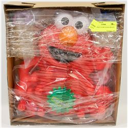 FISHER PRICE ELMO GEAR DRIVEN TOY.