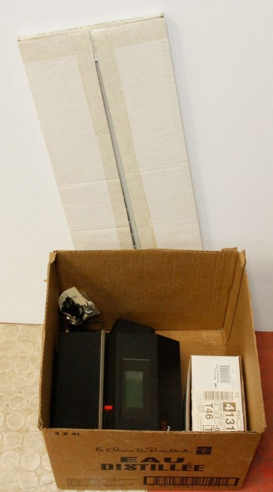 PYRAMID 3700HD TIME CLOCK WITH TIME CARD HOLDER