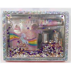 "GLITTER IT UP" UNICORN THEMED COSMETIC KIT
