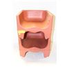 Image 1 : 2 BOOSTER SEATS