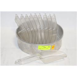 LOT OF 10 PIECES OF CAMBRO SCOOPS.