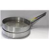 Image 1 : TWO 14" COMMERCIAL ALUMINUM SAUCE PANS