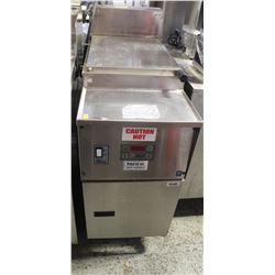 COMMERCIAL PITCO FRIALATOR- 8KW
