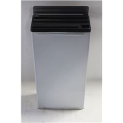 6" X 12" KNIFE RACK, OMCAN 12902