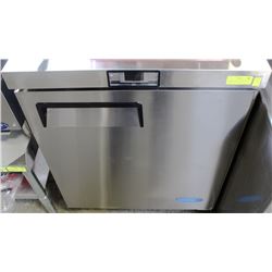 ME#08) 27" SINGLE DOOR UNDER COUNTER S/S FREEZER