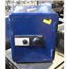 Image 1 : SENTRY COPMMERCIAL FIRE-RATED SAFE-BLUE