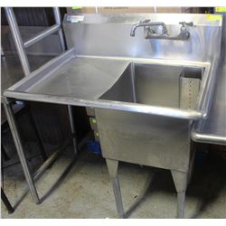 SINGLE WELL STAINLESS STEEL SINK W/ RUNOFF & TAPS