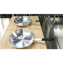 10" ALUMINUM FRY PANS - LOT OF 2