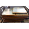 Image 1 : PALLET OF RESTAURANT TABLE TOPS