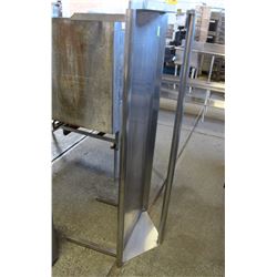 5FT S/S COMMERCIAL OVERHEAD SHELVF + SNEEZEGUARD