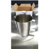 Image 1 : 1500ML HEAVY DUTY STAINLESS GRADUATED MEASURE