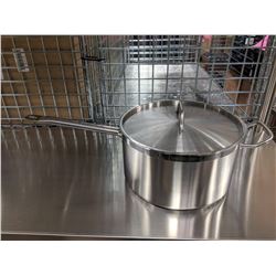10QT STAINLESS SAUCE PAN W/HELPER HANDLE & COVER