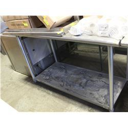 60"X30" STAINLESS STEEL WORK TABLE.