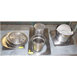 3 ASSORTED COMMERCIAL SOUP INSERTS W/ 2 LIDS