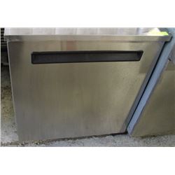 DELFIELD 27" UNDERCOUNTER COOLER