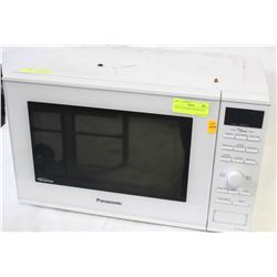 WHITE PANASONIC MICROWAVE