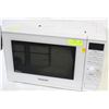 Image 1 : WHITE PANASONIC MICROWAVE