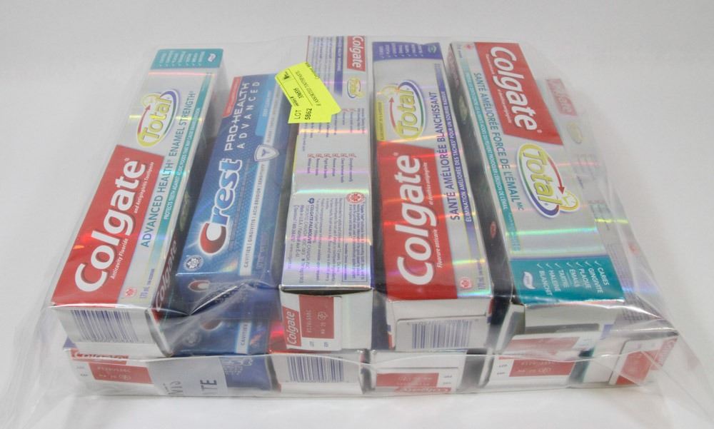 BAG OF ASSORTED TOOTHPASTE. - Kastner Auctions