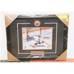 GRANT FUHR  AUTOGRAPHED & FRAMED PICTURE W/